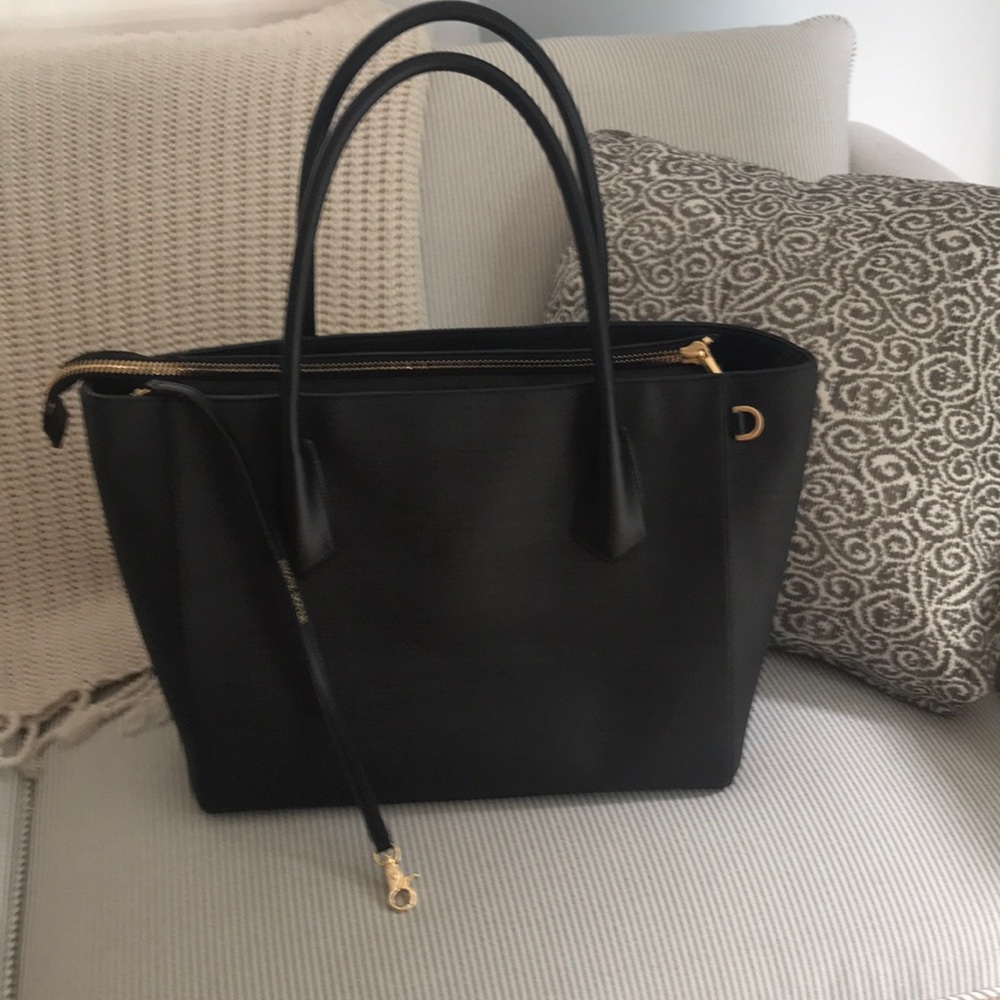 Dagne Dover Legend Tote (Black)